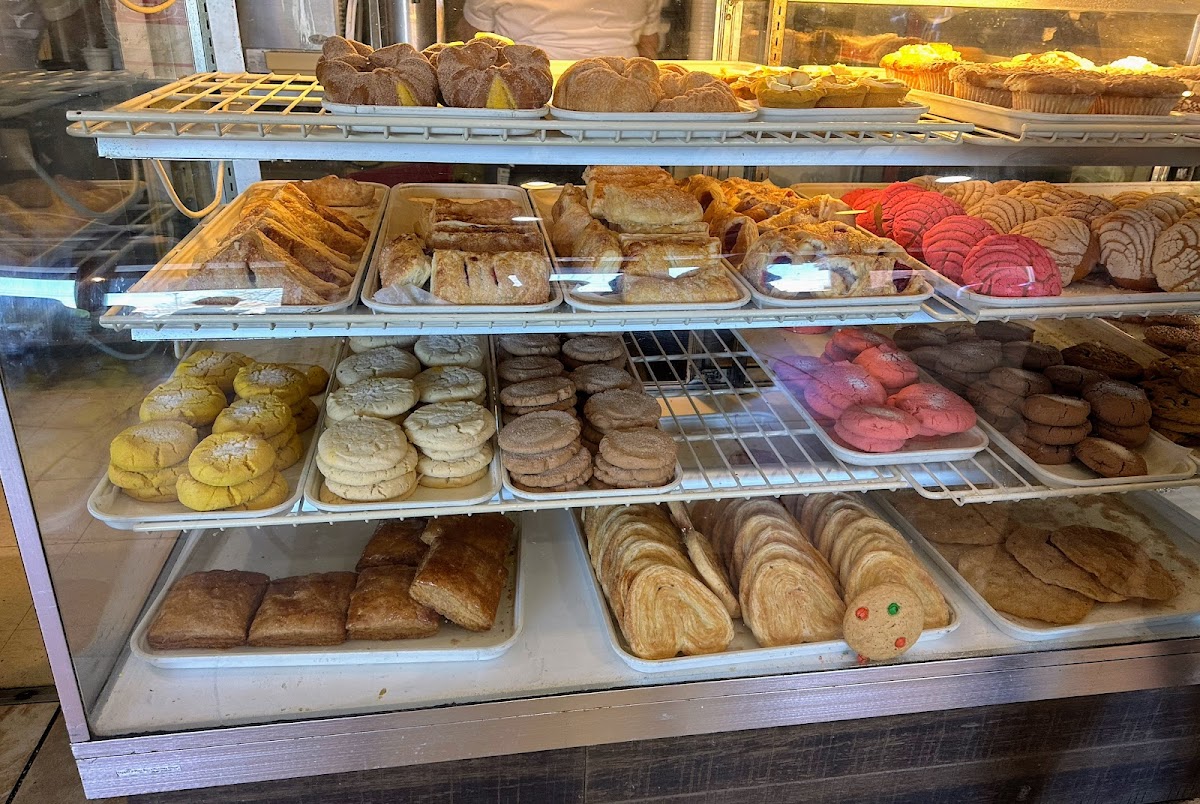 Juarez Mexican Restaurant & Bakery-1
